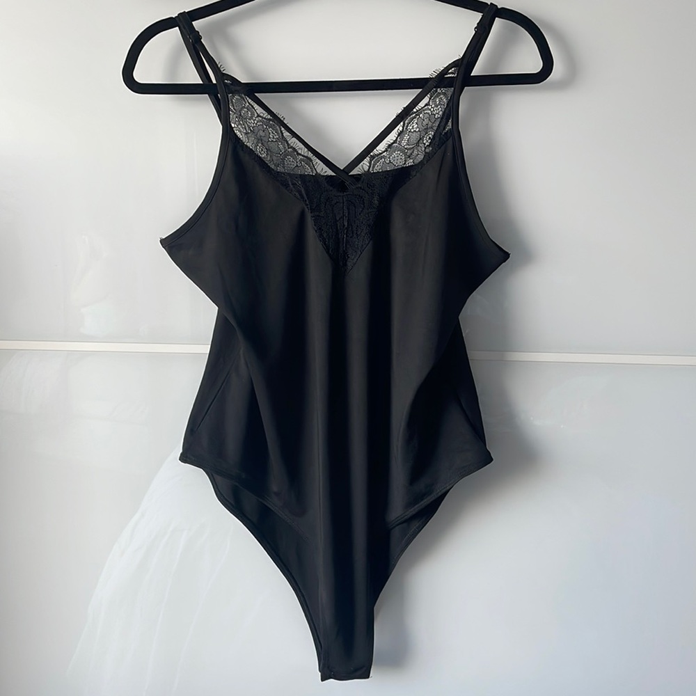Got to go!! SHEIN Plus criss cross lace trim bodysuit - Size 1XL